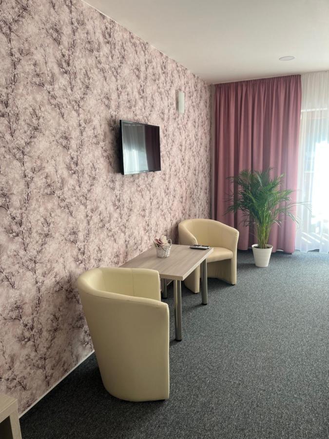 Hospudka Na Konci Sveta Hotel Nový Jičín Buitenkant foto